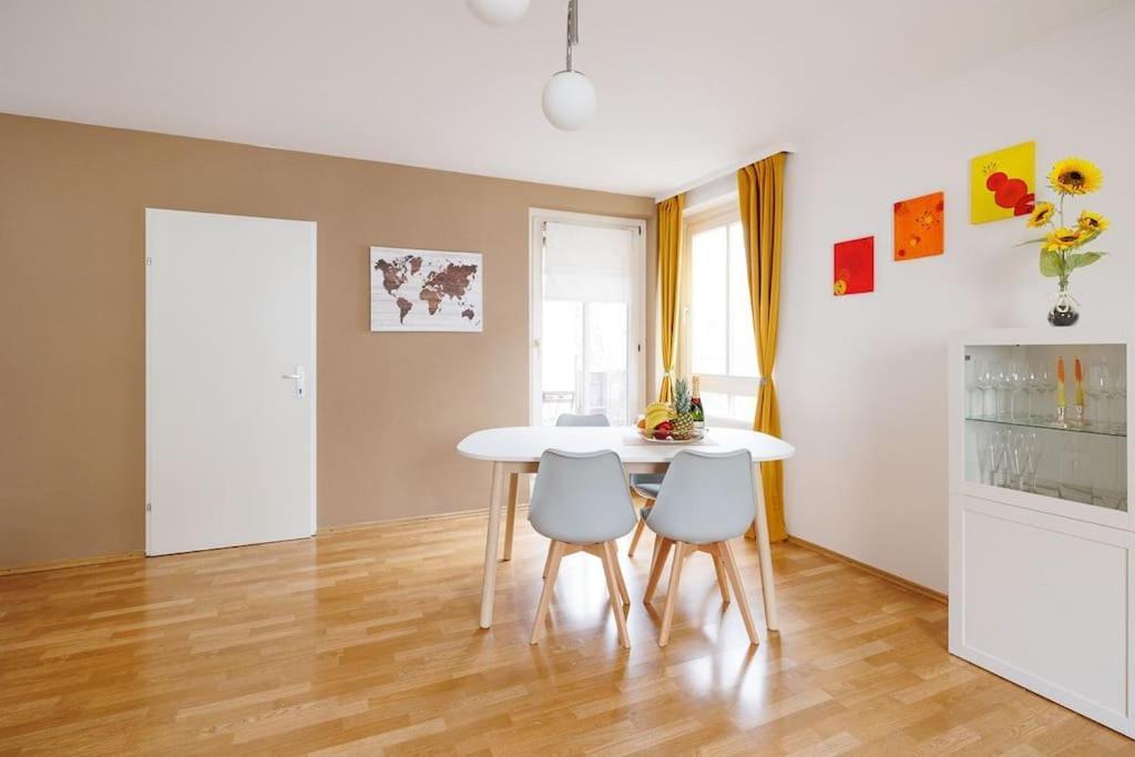 New! Cozy & Lovely Home In The 3Rd District Wina Bagian luar foto